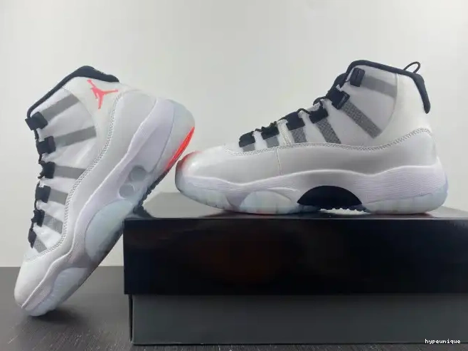 HYPE Jordan (CN Plug) DD3522-100 11 White Air Adapt 0418